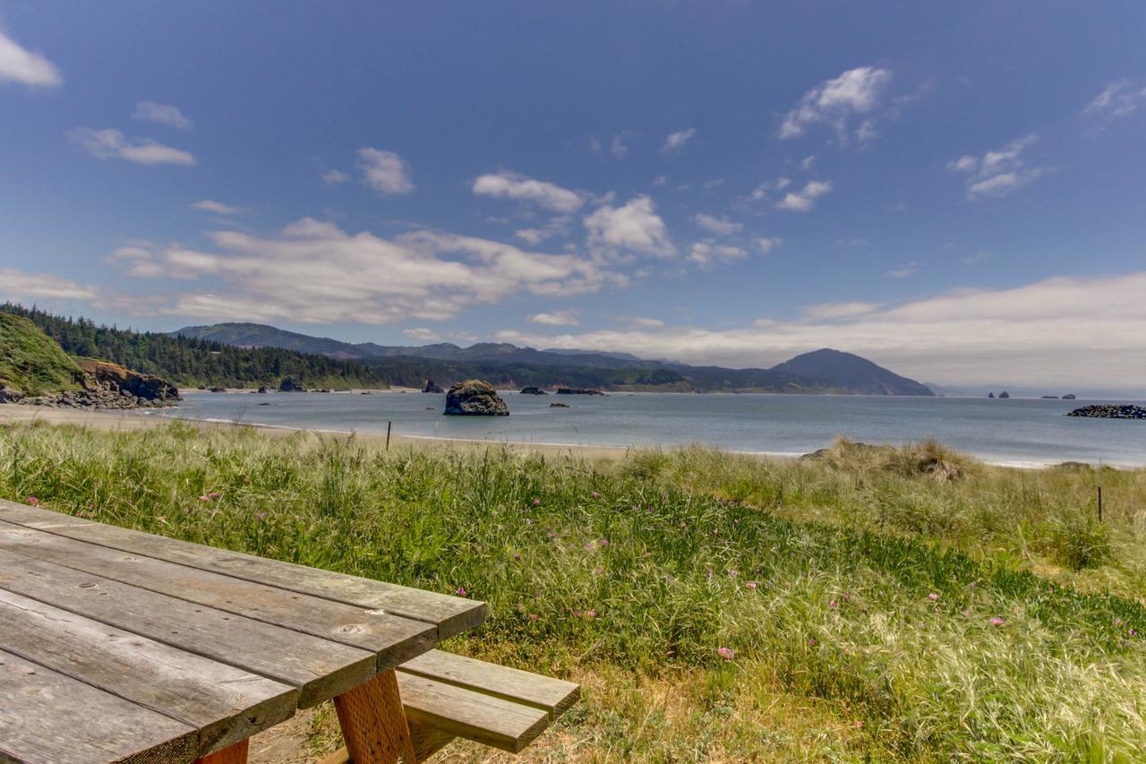 Whimsy By The Sea Villa Port Orford Exteriör bild